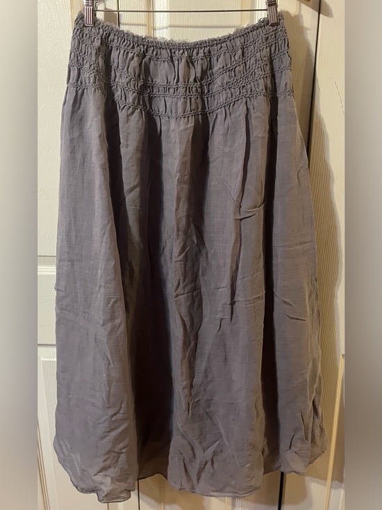 Massimo Dutti Dresses & Skirts - Massimo Dutti Smocked Waistband Flowing Pleated Grey Midi Skirt Size Large